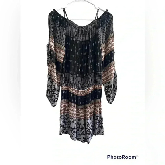 Mystree Multicolored Off Shoulder Romper Size Medium - Picture 1 of 10